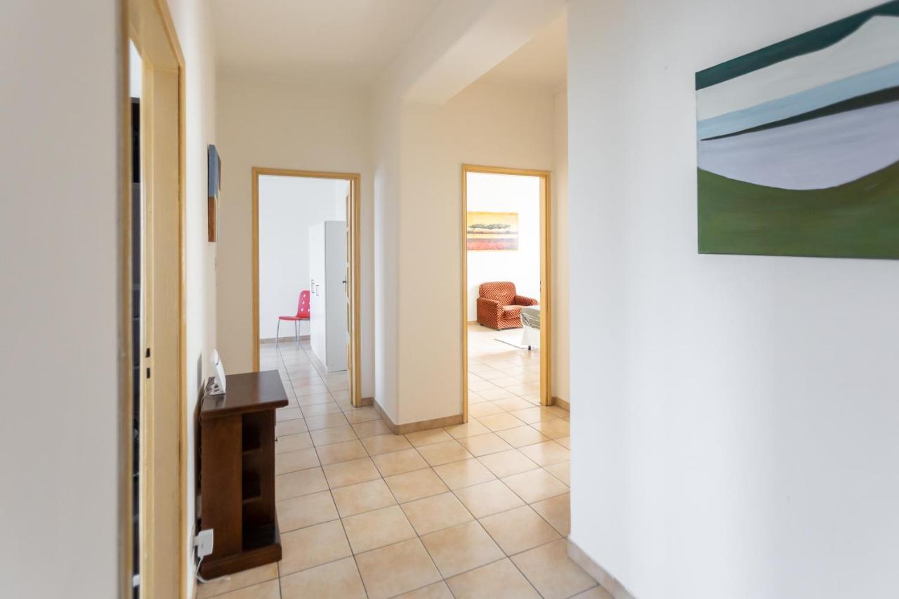 House Of Poet Wide Apartment In The City Center อัสตี ภายนอก รูปภาพ